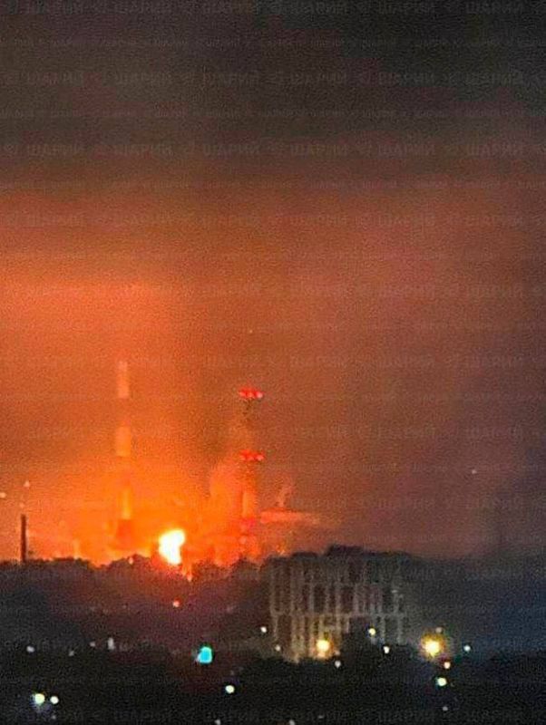 Минувшей ночью ВС РФ нанесли массированный удар по территории Украины Минувшей ночью ВС РФ нанесли массированный удар по территории Украины