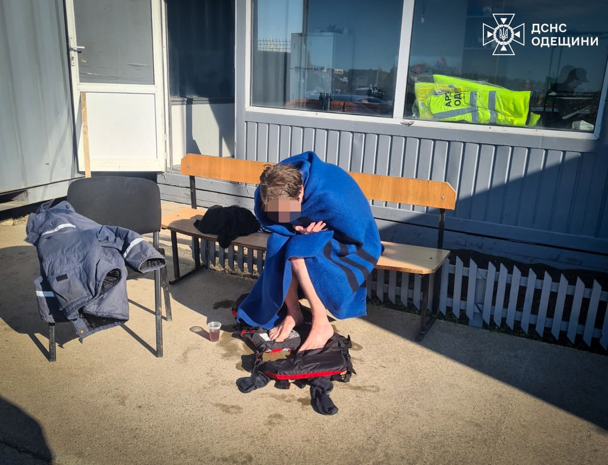 В Одесской области из Чёрного моря выловили мужчину