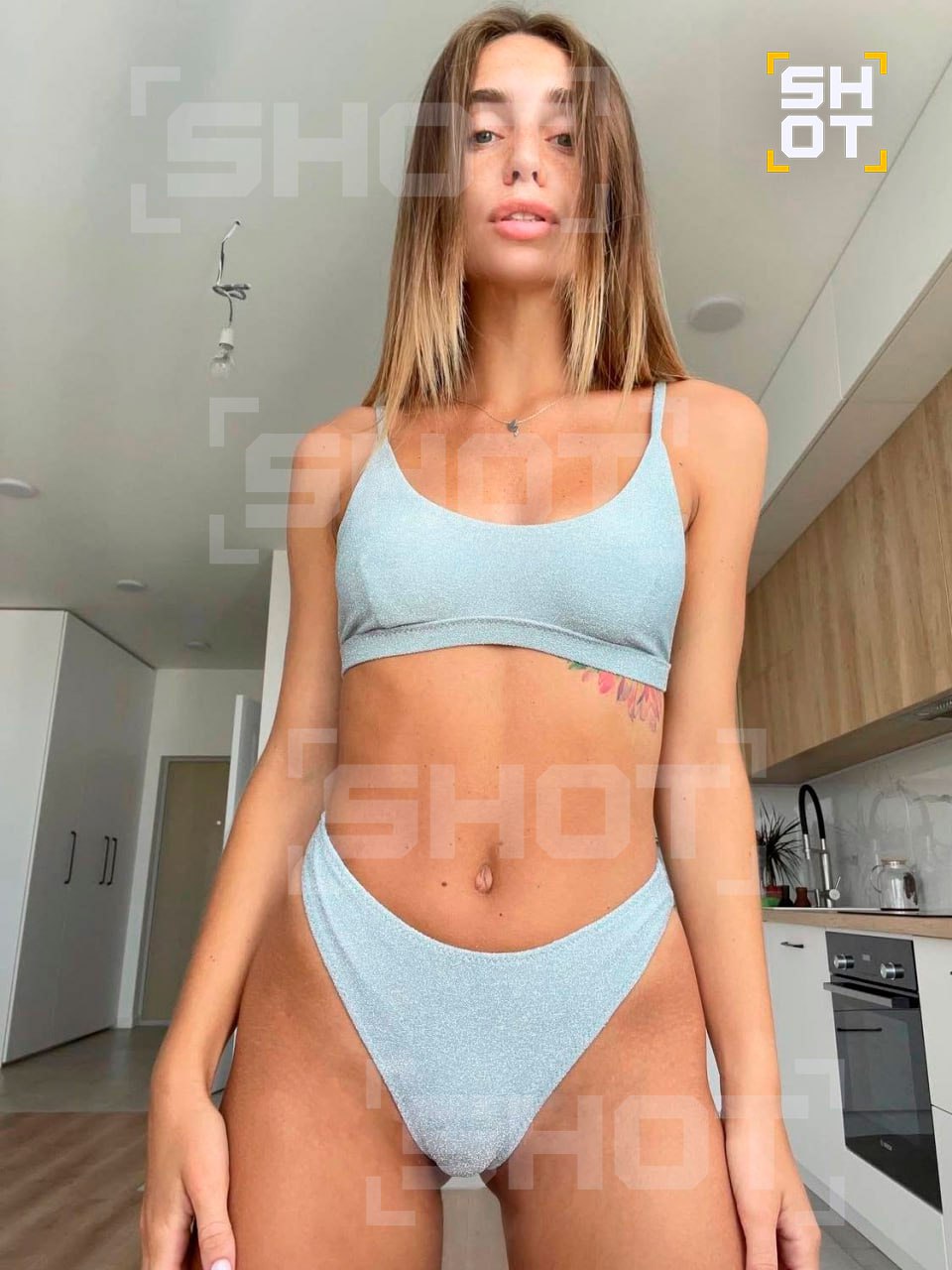 Сестра Регины Тодоренко начала продавать голые фото, чтобы заработать на Украине Сестра Регины Тодоренко начала продавать голые фото, чтобы заработать на Украине