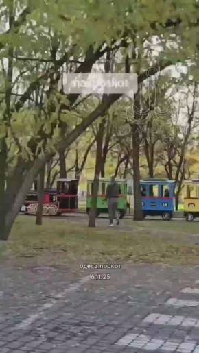 Этот далёкий Поскот! На Крымском бульваре появилось развлечение в виде паровозика Пока новый маршрут курсирует только в пределах бульвара