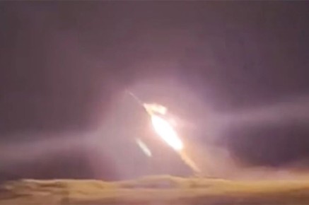 Сводка СВО за 10 ноября. По информации военкоров, беспилотниками «Герань-2» был уничтожен украинский мобильный комплекс ПВО, находящийся между портами Одессы и Черноморска