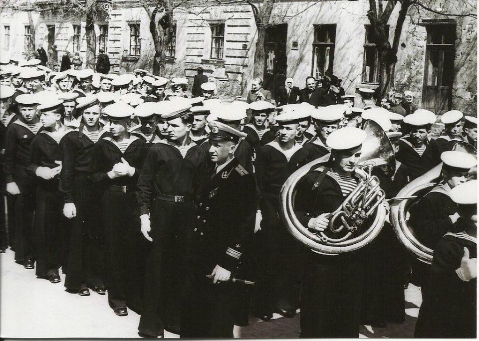 На исходе дня дарим вам ретро-рубрику об Одессе