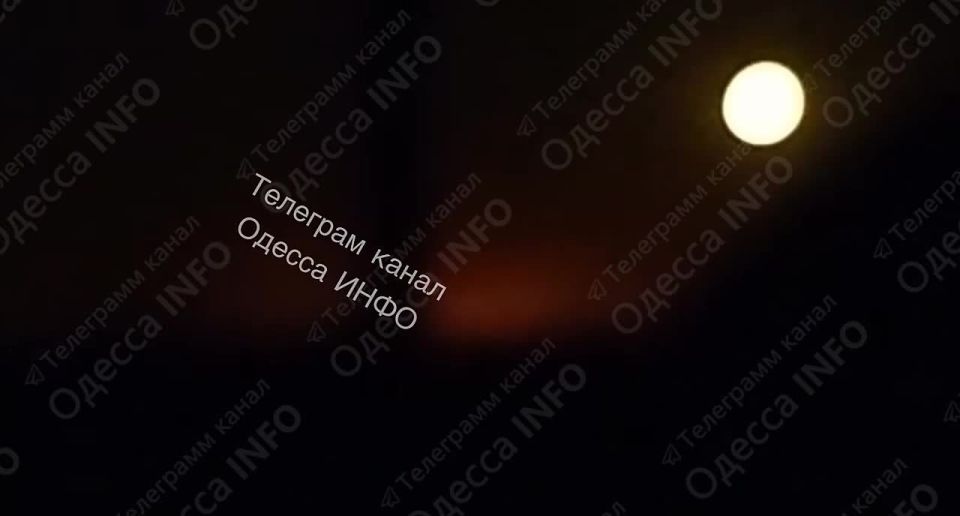 В районе Рени видно пожарище в результате работы дронов