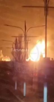 Мощный пожар в порту Измаила после атаки на цели в Одесской области