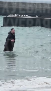 В Одессе сегодня наблюдается натурально мужицкий дождь