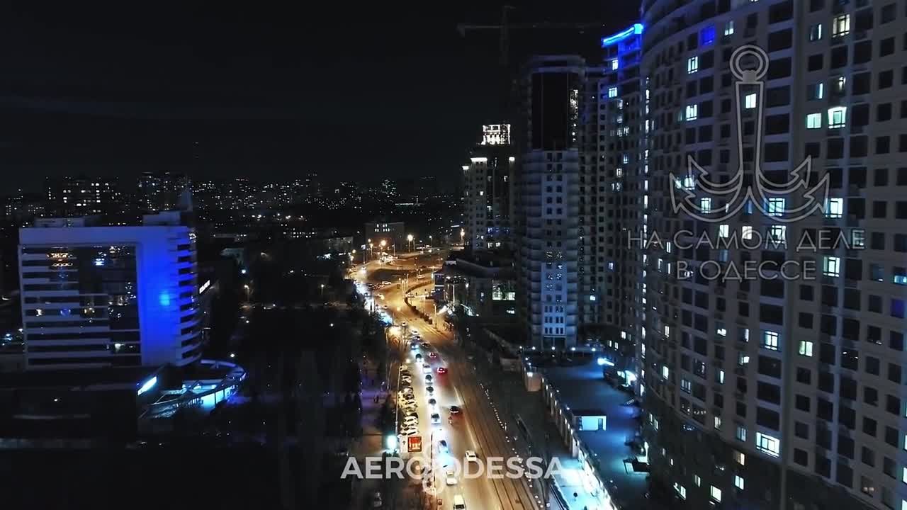 Одесса-мама, мирных снов. — Доктор, я только сейчас узнал, шо меня будет оперировать практикант Хаймович!