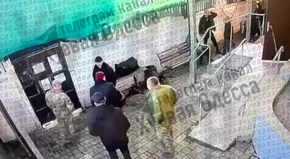 Андрей Руденко: Уклонист в Одессе подорвал гранатой себя и представителей ТЦК