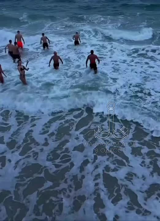 Одесса-мама, мирных снов. — Фима, ты же помнишь, что при нагревании тело расширяется?