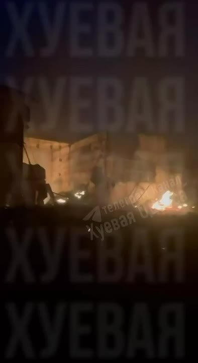 В Одессе этой ночью сгорела целая автостоянка