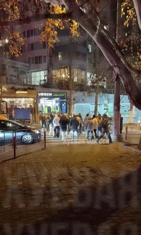 Жители Одессы продолжают перекрывать улицы из-за масштабного блэкаута