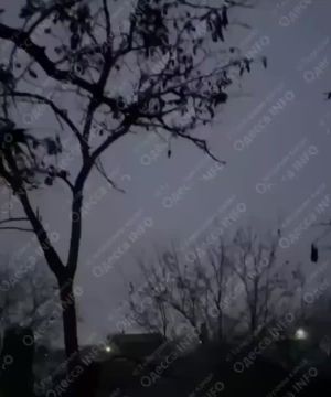 Армия России продолжает разрушать стратегически важный мост через Днест