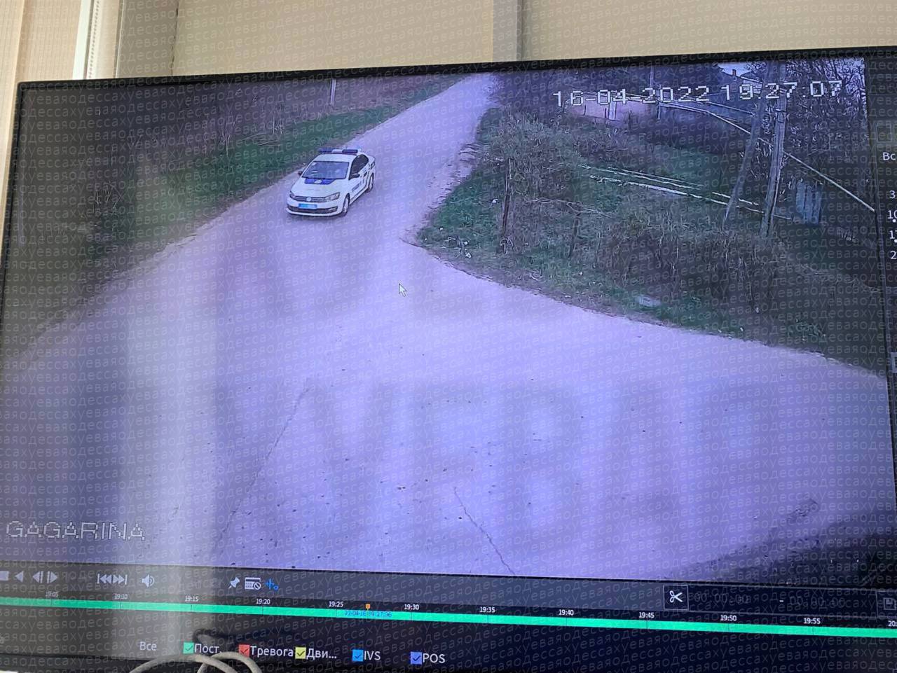 Одесский суд отпустил на свободу полицейских, издевавшихся над парнем, вымогая деньги