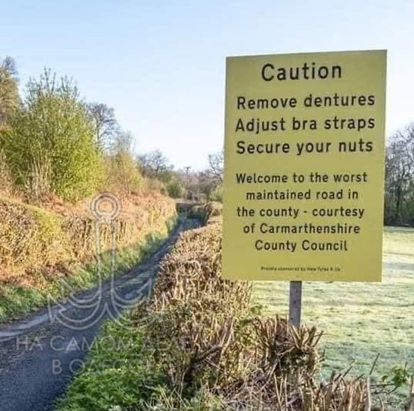 Живописная и благоустроенная Европа, британские заботливые дорожные службы и их приветственные указатели