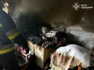 В селе Сухолужье Одесской области пьяный в хлам боевик из 225-го ошп ЗСУ уснул с сигаретой в зубах