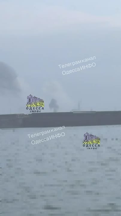 В порту Черноморска (Одесская область) несколько прилетов после налета "Гераней"