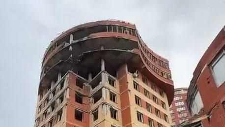 Проходили по просп. Шевченко и назрел вопрос Проходили по просп. Шевченко и назрел вопрос