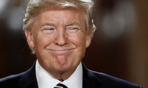 В Одессе потребовали заменить памятник Пушкину на бюст Трампа