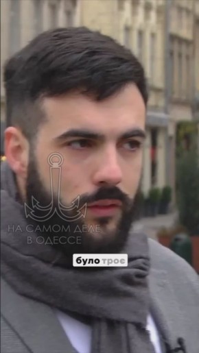 Французский хлопец Мыкола Николя — видимо, очередной представитель предыдущей ступени развития человеческого вида — не придумал ничего лучше, чем выучить украинский квази-язык вместо нормального языка международного общения