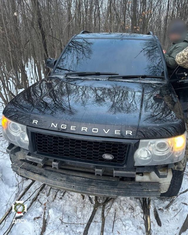 Range Rover высокой скорости пытался прорваться через кордон в Румынию