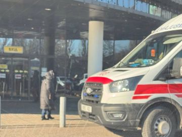 ВНИМАНИЕ ОДЕССИТЫ. По Таирово катается фейковая скорая помощь — это ТЦК! Микроавтобус Ford, номер уточняем