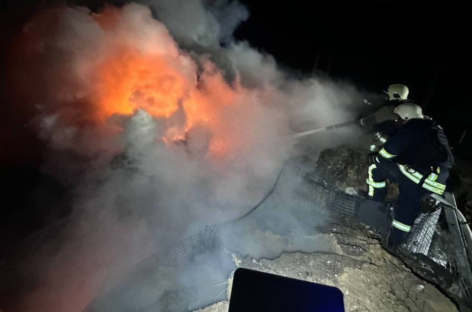 Ночью в Одессе произошла атака на однин из энергетических объектов Ночью в Одессе произошла атака на однин из энергетических объектов