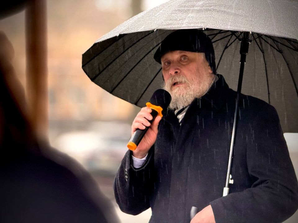 � ������ ���������� ����� ���������