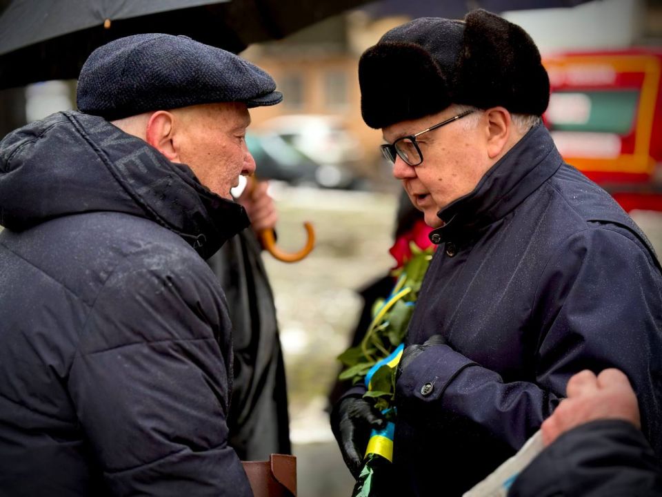 � ������ ���������� ����� ���������