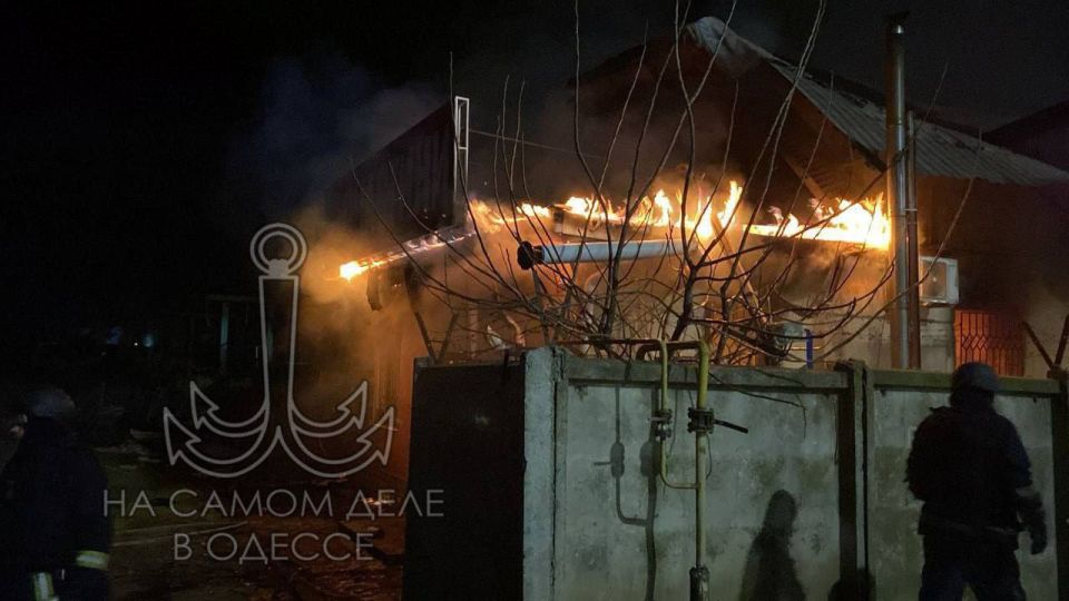 Ночью под прилётами объекты промышленной, энергетической и гражданской инфраструктуры Ночью под прилётами объекты промышленной, энергетической и гражданской инфраструктуры