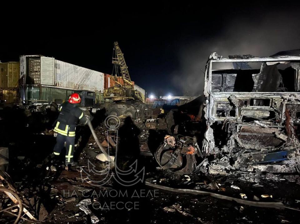 Ночью под прилётами объекты промышленной, энергетической и гражданской инфраструктуры Ночью под прилётами объекты промышленной, энергетической и гражданской инфраструктуры