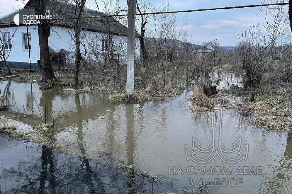 В Березовском районе — настоящая борьба со стихией В Березовском районе — настоящая борьба со стихией