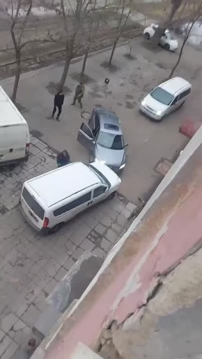 Полицаи в Одессе ведут огонь по убегающему пушечному мясу