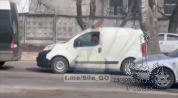 В Одессе террористы из ТЦК возомнили себя пупом Земли и решили пострелять по проезжающим автомобилям