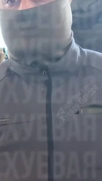 После того как патрули людоловов в Одессе начали отстреливать, от страха народного гнева они ходят только такими толпами