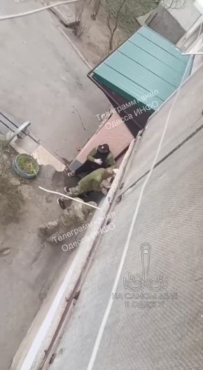 На Люстдорфской дороге. Преступники из ТЦК устроили нападение на мужчину