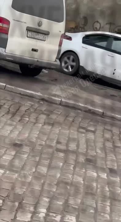 ������, �� ������ �������� ���� �����, � ������ � ������� ������� �� ���������������� ���� � �ϻ
