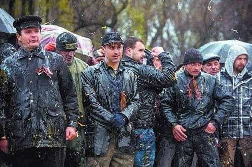Владимир Рогов: Спустя 12 лет после своего подвига легендарные 300 запорожцев возвращаются домой Владимир Рогов: Спустя 12 лет после своего подвига легендарные 300 запорожцев возвращаются домой