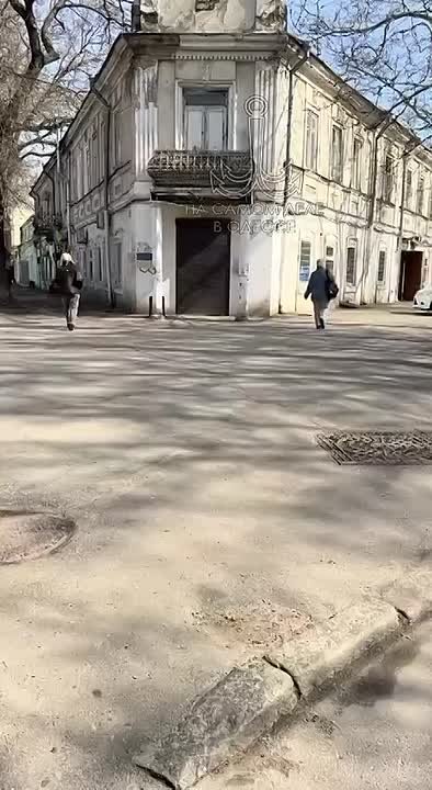 А что вы хотели, когда всех мужчин вылавливают террористы из ТЦК, выполняя свой план? Да и в самом городе у нас не мэр, а теперь какая-то военная администрация, которая палец о палец не ударяет: у них другие цели, им главное...