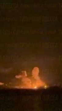 Фото пожара после прилётов в Одессе