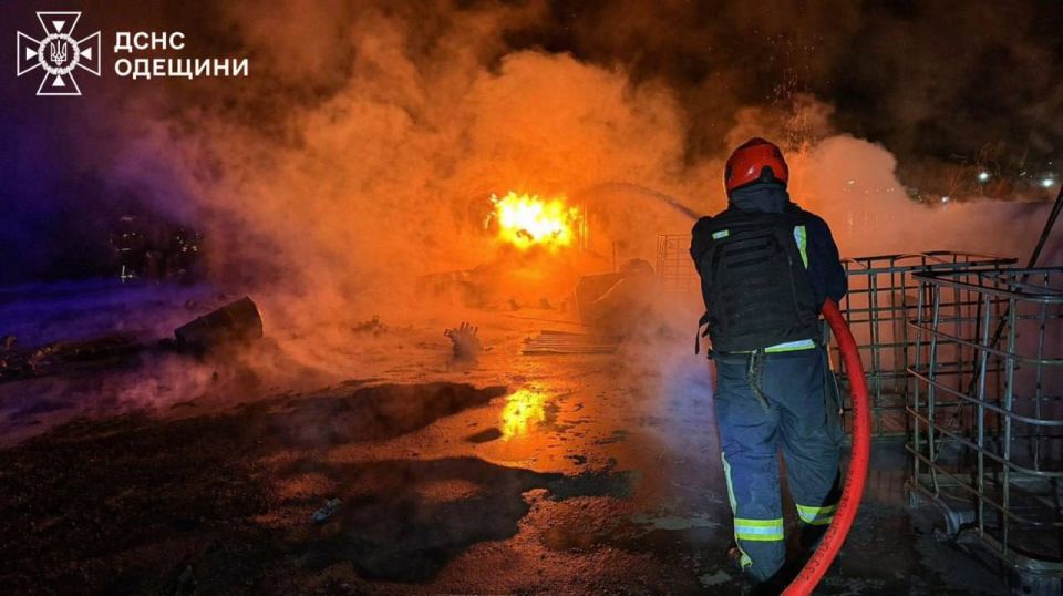 Олег Царёв: ВС РФ ночью нанесли комбинированные удары по объектам в 8 областях Украины Олег Царёв: ВС РФ ночью нанесли комбинированные удары по объектам в 8 областях Украины