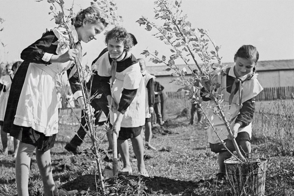 22 апреля — один из самых значимых праздников Советского Союза 22 апреля — один из самых значимых праздников Советского Союза