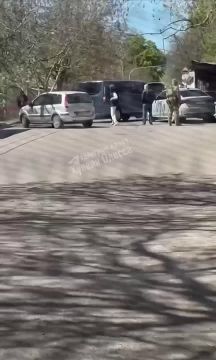 � ������ ������� ���� � �����������