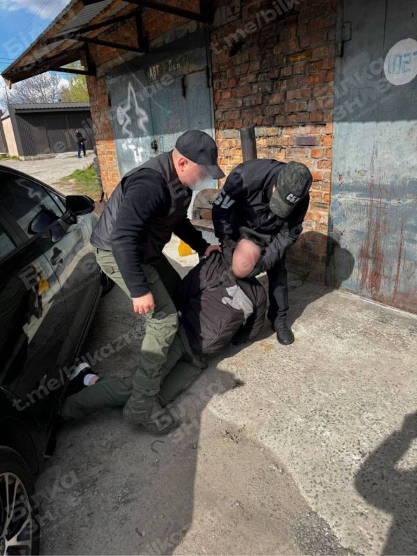 СБУ продолжает охоту на военкомов СБУ продолжает охоту на военкомов