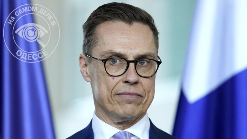 Лидер Финляндии Александр Стубб ужасно переживает, что Трамп окончательно потеряет интерес к Украине, потому что слишком отвлёкся на войну в Иране