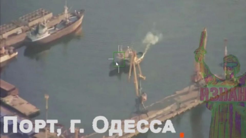 Украинский сторожевой корабль "Подолье" уничтожен ударом ВС РФ в Одесском порту Украинский сторожевой корабль "Подолье" уничтожен ударом ВС РФ в Одесском порту