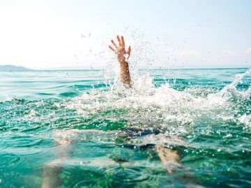 Как вести себя, если в море стало плохо: памятка для одесситов
