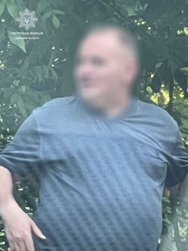 В Одессе задержали мужчину, который устроил стрельбу возле магазина и угрожал людям