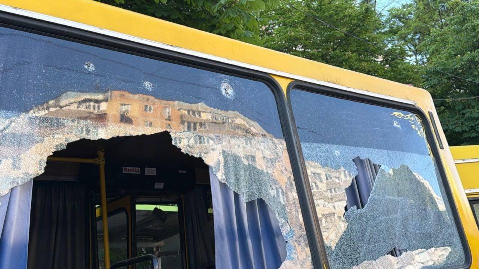 Утром на остановке в Одессе произошел взрыв, пострадали три человека Утром на остановке в Одессе произошел взрыв, пострадали три человека
