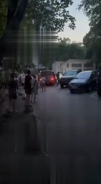 «Боремся с паразитами»: в Одессе дети и старики прогнали из двора сотрудников ТЦК