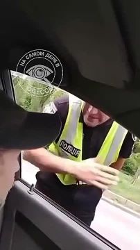 ����������, ����������, �� ����� ������������-�����, ������� �� ����� ����� ������� ������: ������ ��� ��������� ���-�� �� �������������� ��������, ����� ��� ������� �������������, ����� ������� �������, ��� ��. � ��, �����...