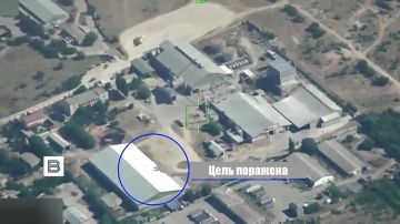 ВС РФ "Геранями" ударили по логистическим центрам в районе Новой Одессы Николаевской области, которые ВСУ используют для транспортировки и хранения беспилотников и комплектующим к ним